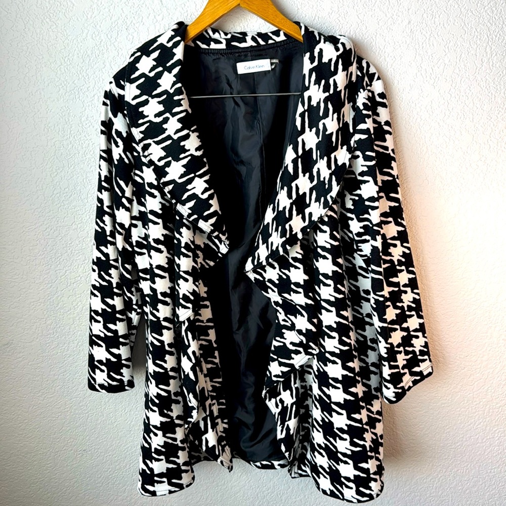 CALVIN KLEIN Black and White Houndstooth Long Sweater SZ 16